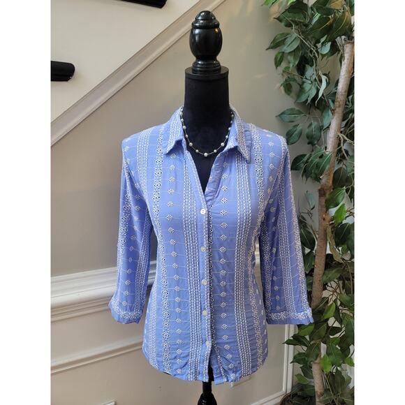 Ultra Pink Button Front Blouse Women's Medium Blue White Floral Embroidered - Picture 1 of 11